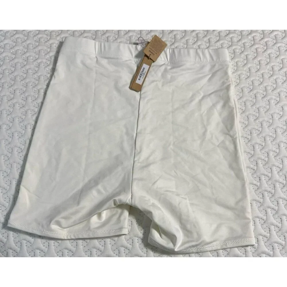 Skims Swim Mid Waist Short